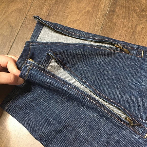 7 For All Man Kind Distressed Jeans - Picture 3 of 9